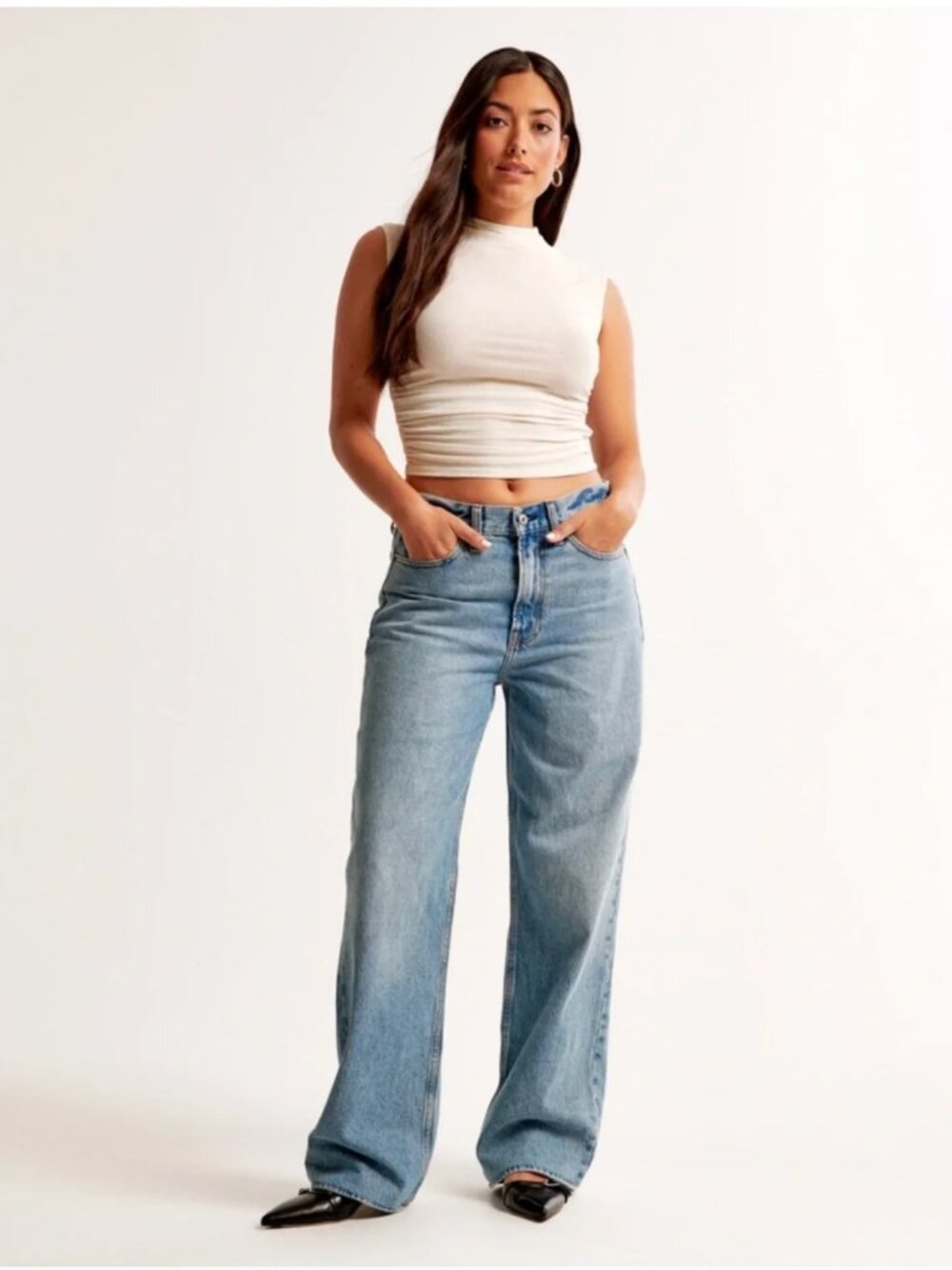 Abercrombie & Fitch The Slouchy Jean Mid Rise Curve Love Size 2/26
